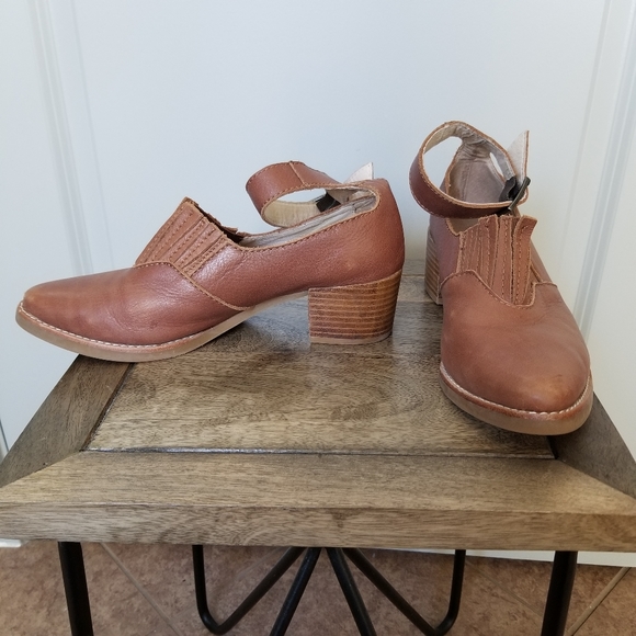 Ankle Strap Low Ankle Boots - Picture 5 of 5